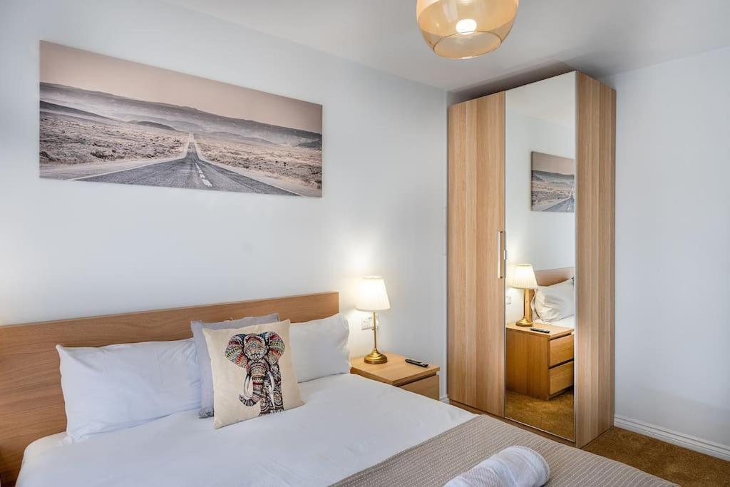 Reading 2-Bed Apartment & Parking Exterior foto